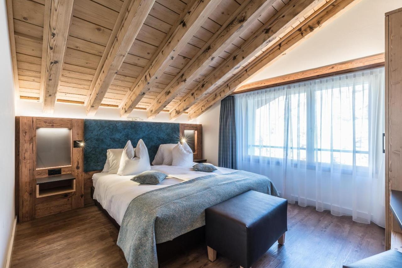 Hotel Hemizeus & Iremia Spa Zermatt Bagian luar foto