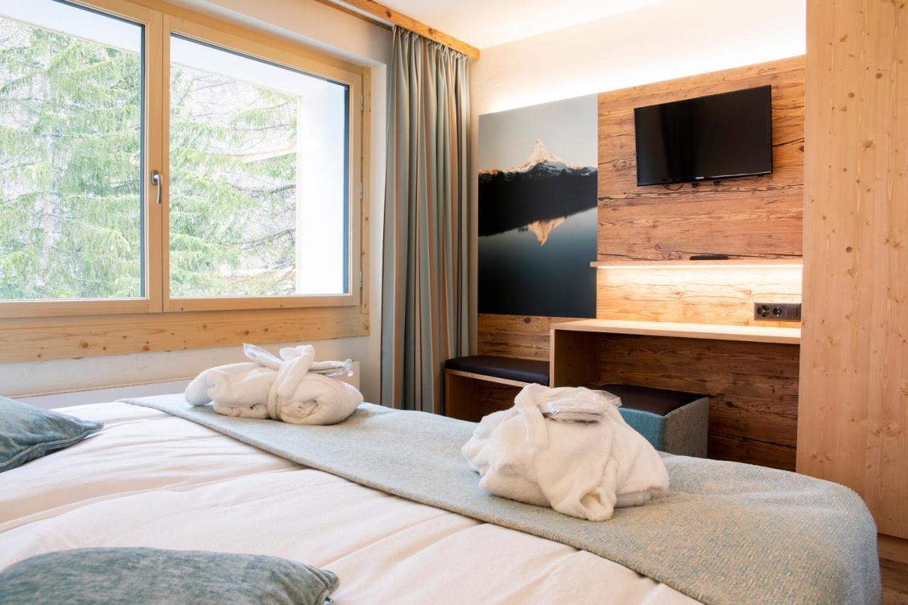 Hotel Hemizeus & Iremia Spa Zermatt Bagian luar foto