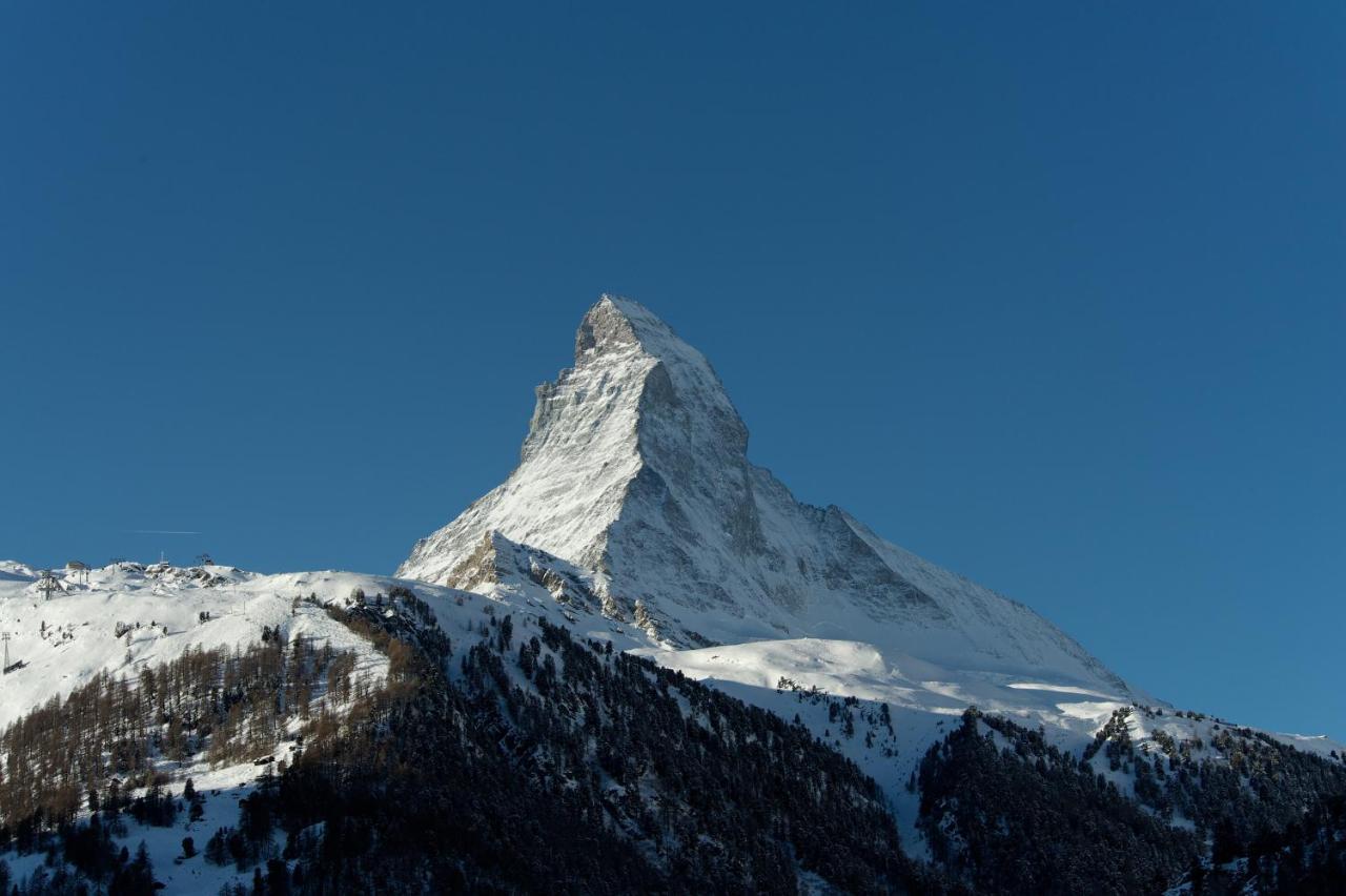 Hotel Hemizeus & Iremia Spa Zermatt Bagian luar foto