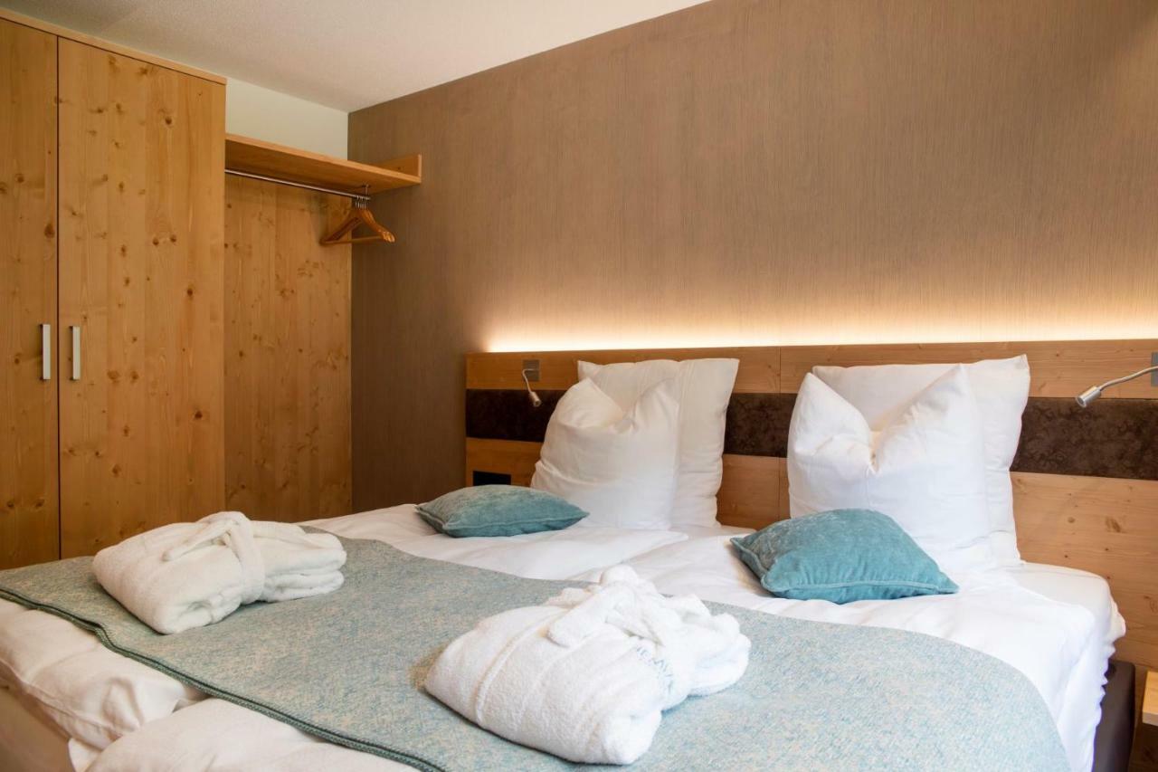 Hotel Hemizeus & Iremia Spa Zermatt Bagian luar foto